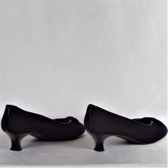 STUART WEITZMAN size 8M black low-heel open-toe pumps fabric uppers - Picture 9 of 16